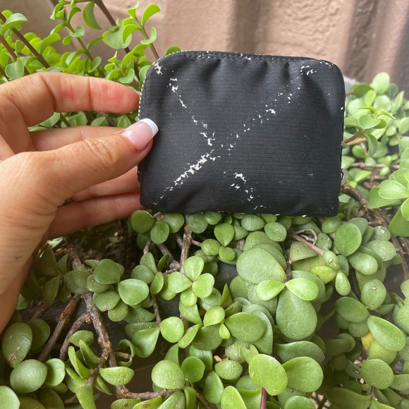 Chanel black travel line coin case - Picture 9 of 11